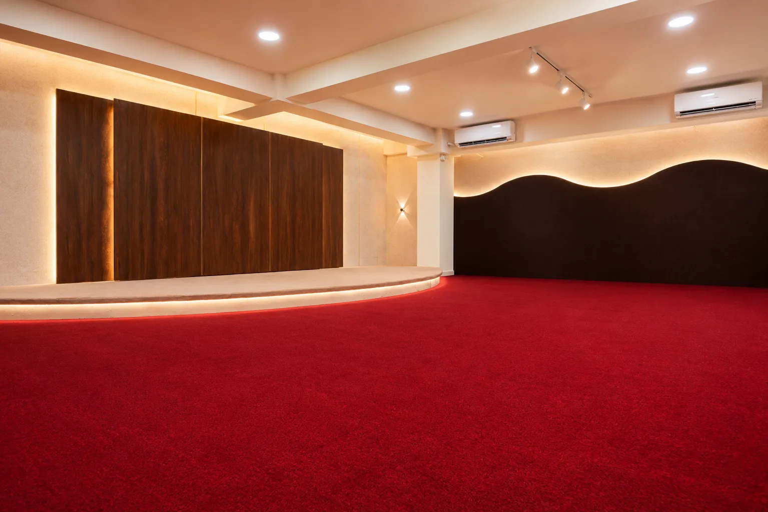 RC Workspace project — office-auditorium